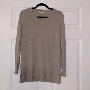 Longsleeve V-Neck Sweater